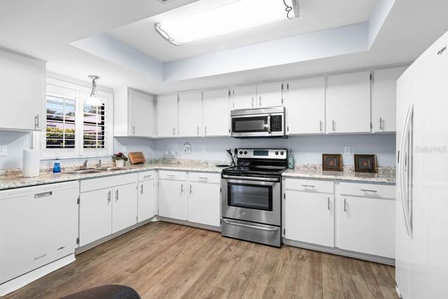 1802 BRETH COURT, Sun City Center, FL 33573