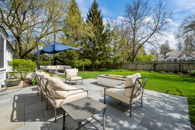 865 Church Road, Lake Forest, IL 60045