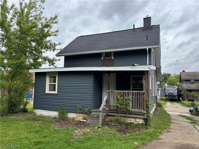 1713 Regal Avenue NE, Canton, OH 44705