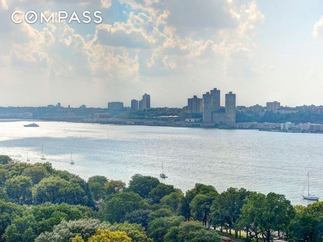 230 Riverside Dr Apt 17D, New York City, NY 10025