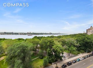 230 Riverside Dr Apt 17D, New York City, NY 10025