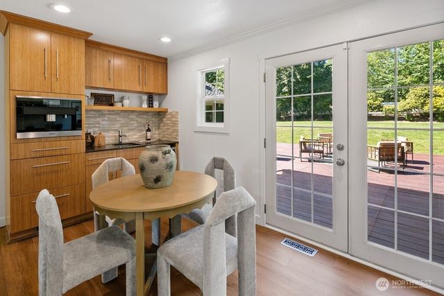18122 NE 127th Street, Redmond, WA 98052