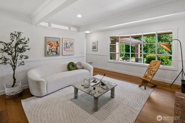 18122 NE 127th Street, Redmond, WA 98052