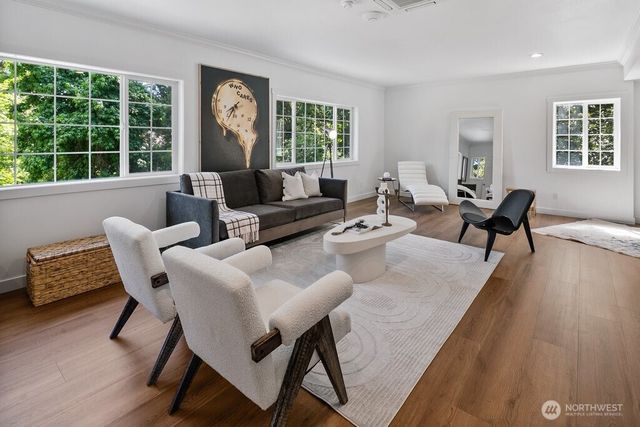 18122 NE 127th Street, Redmond, WA 98052