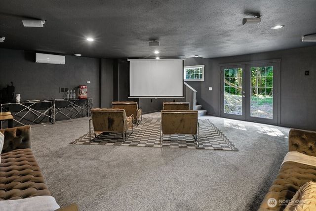 18122 NE 127th Street, Redmond, WA 98052