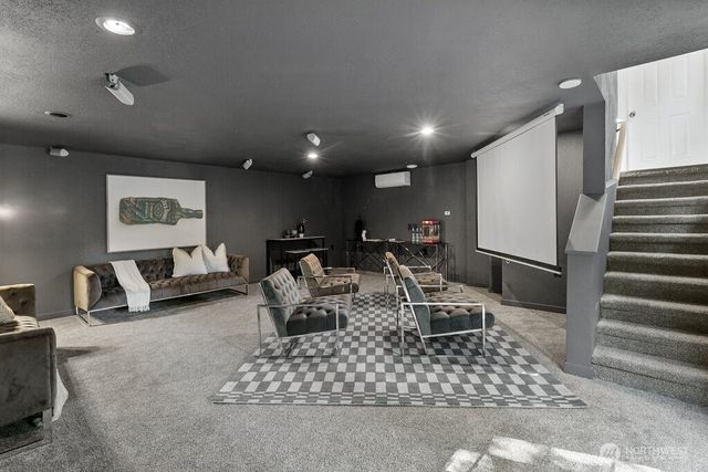 18122 NE 127th Street, Redmond, WA 98052
