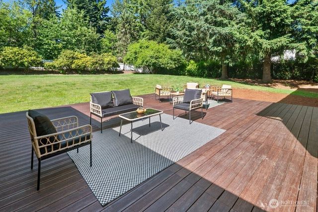 18122 NE 127th Street, Redmond, WA 98052