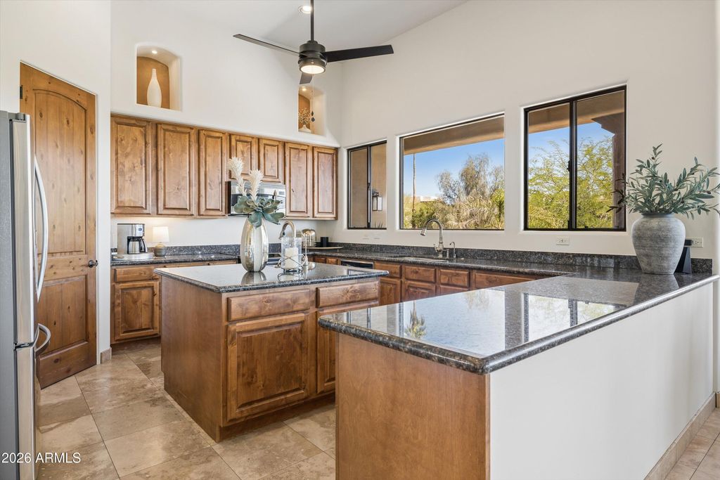 16030 E SEMINOLE Lane, Fountain Hills, AZ 85268 — photo 4