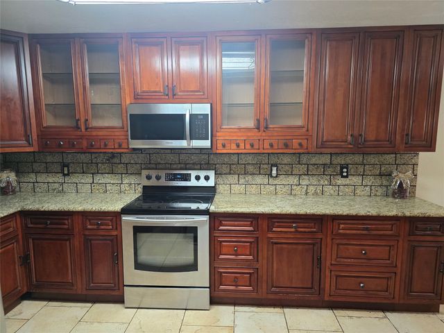 1088 Magnolia Lane, Cedar Hill, TX 75104