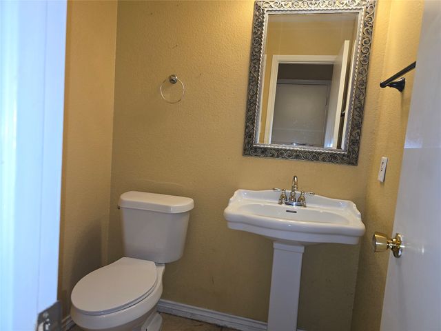 1088 Magnolia Lane, Cedar Hill, TX 75104