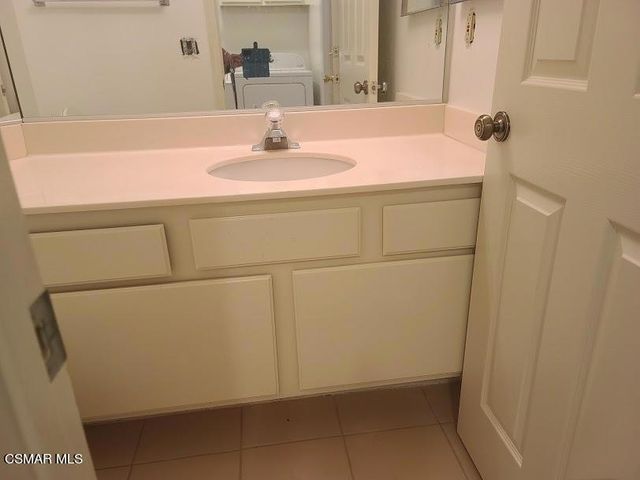 1029 Amberton Lane, Newbury Park, CA 91320
