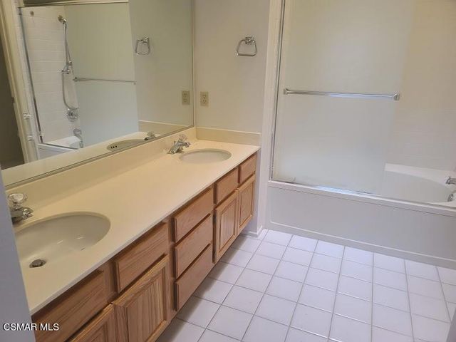 1029 Amberton Lane, Newbury Park, CA 91320