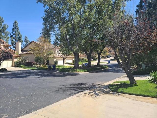 1029 Amberton Lane, Newbury Park, CA 91320