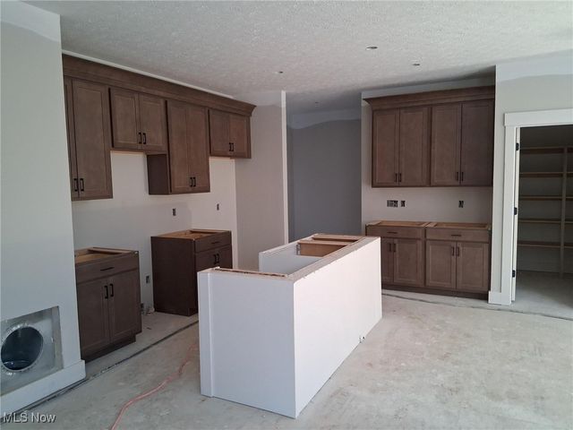 2790 Grayson Drive, Medina, OH 44256