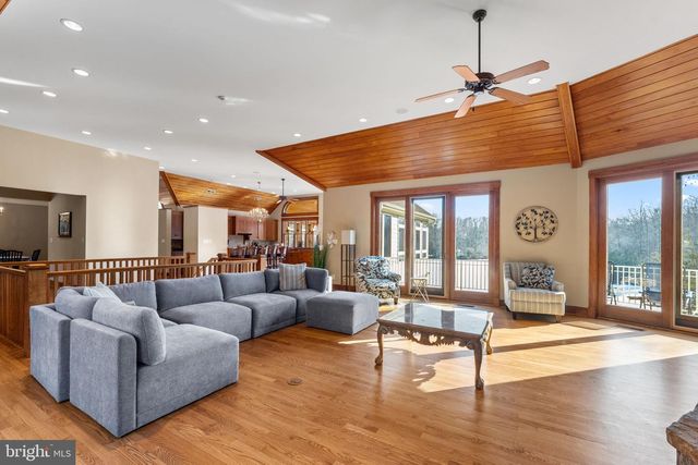 3535 MEADOW RD, Sandston, VA 23150