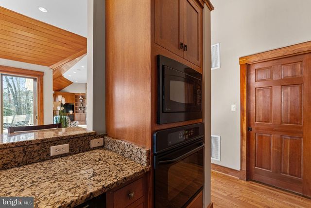 3535 MEADOW RD, Sandston, VA 23150