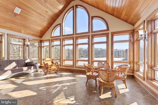 3535 MEADOW RD, Sandston, VA 23150