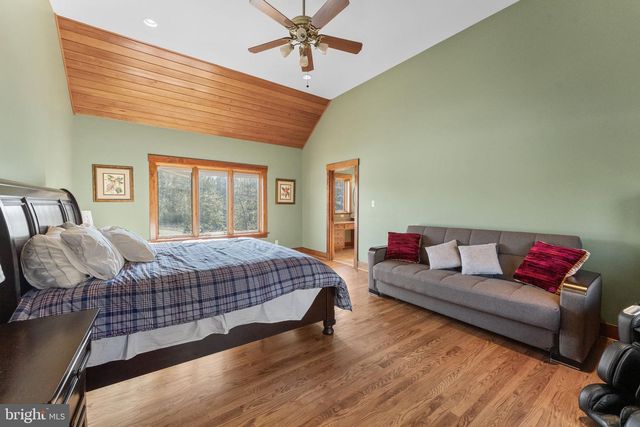 3535 MEADOW RD, Sandston, VA 23150