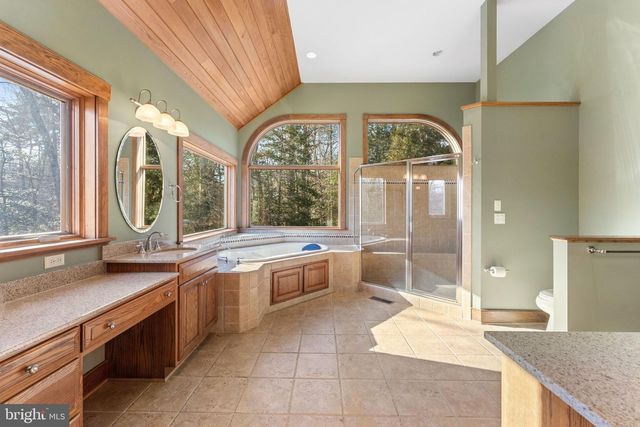 3535 MEADOW RD, Sandston, VA 23150