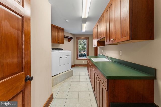 3535 MEADOW RD, Sandston, VA 23150