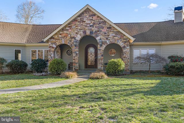 3535 MEADOW RD, Sandston, VA 23150