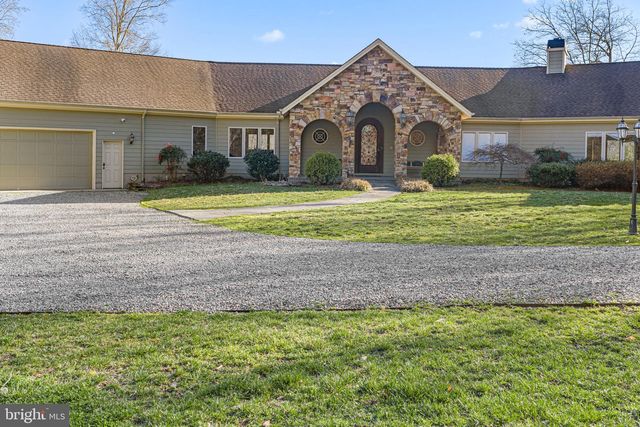 3535 MEADOW RD, Sandston, VA 23150