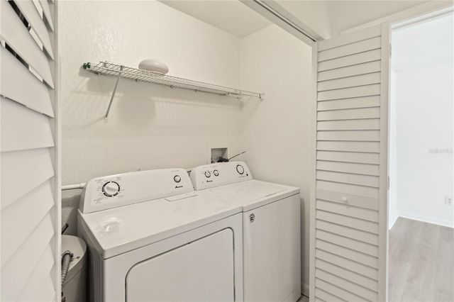 9157 LEE VISTA BOULEVARD 205, Orlando, FL 32829