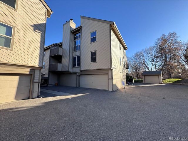 701 Harlan St E63, Lakewood, CO 80214