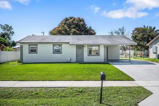 160 NE 19th Avenue, Boynton Beach, FL 33435