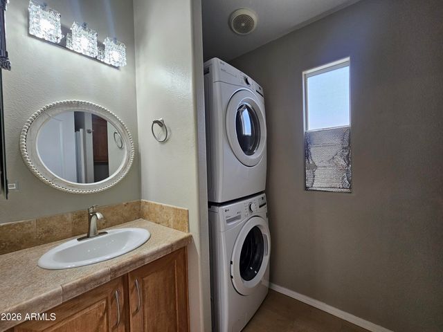 8700 E University Drive 352, Mesa, AZ 85207