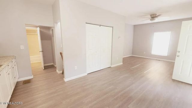 2102 Adams Ave, Knoxville, TN 37917