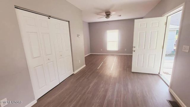 2102 Adams Ave, Knoxville, TN 37917