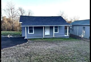2102 Adams Ave, Knoxville, TN 37917