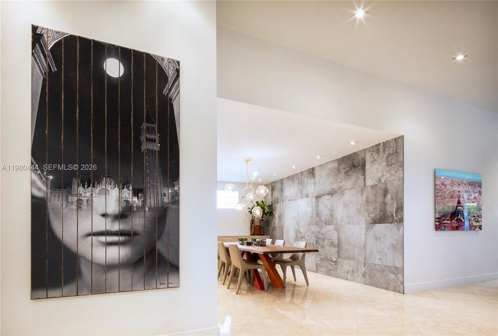 1651 NE 196th St, Miami, FL 33179