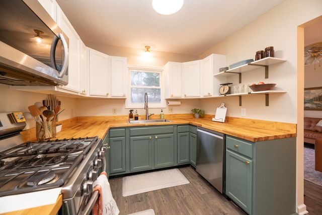 58420 Sunset Shores Court, Three Rivers, MI 49093