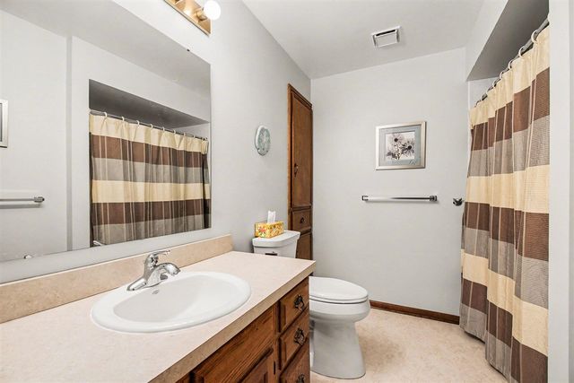 5961 Leisure South Drive, Kentwood, MI 49548