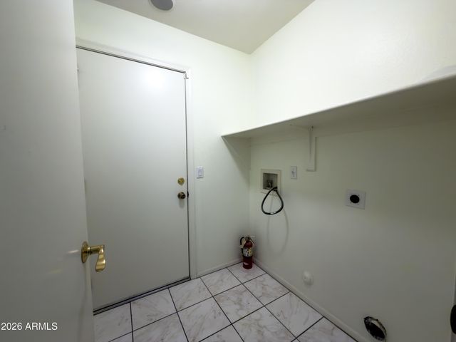 3053 W CAT BALUE Drive, Phoenix, AZ 85027