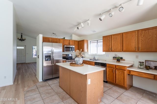 3053 W CAT BALUE Drive, Phoenix, AZ 85027