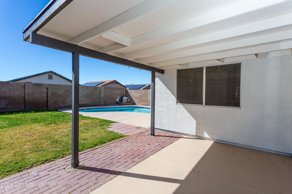 Image 16 of property listing at 3053 W CAT BALUE Drive, Phoenix, AZ 85027