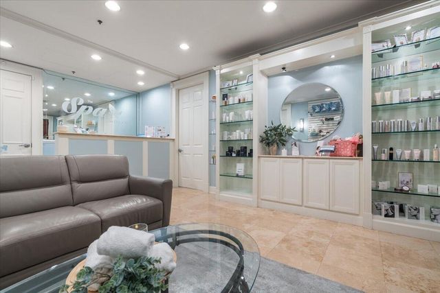 15500 Emerald Coast Parkway 701, Destin, FL 32541
