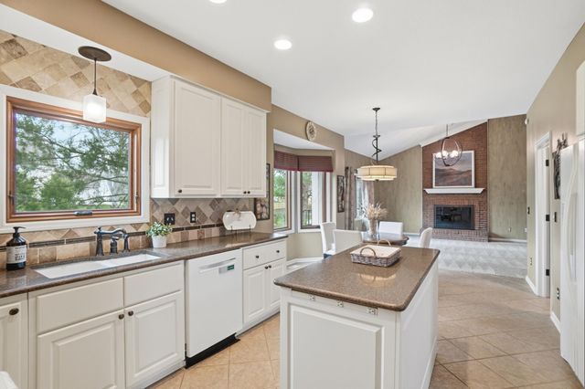 718 Westray Drive, Westerville, OH 43081