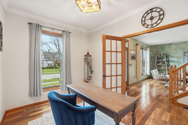 718 Westray Drive, Westerville, OH 43081