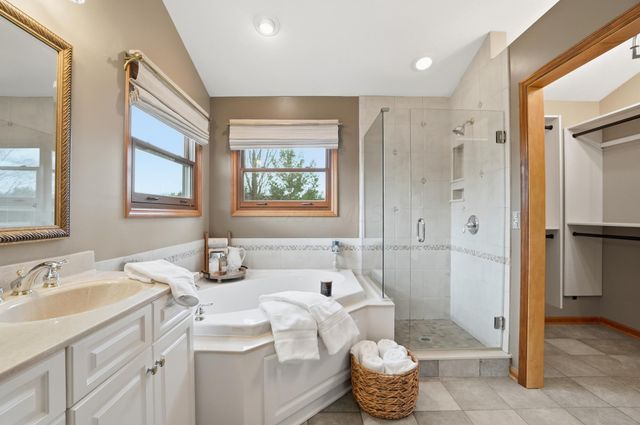 718 Westray Drive, Westerville, OH 43081