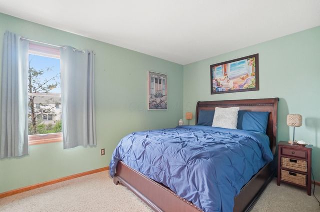 718 Westray Drive, Westerville, OH 43081