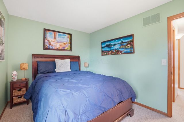 718 Westray Drive, Westerville, OH 43081