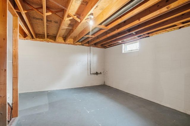 718 Westray Drive, Westerville, OH 43081