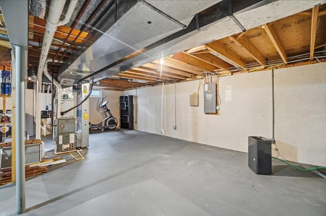 718 Westray Drive, Westerville, OH 43081