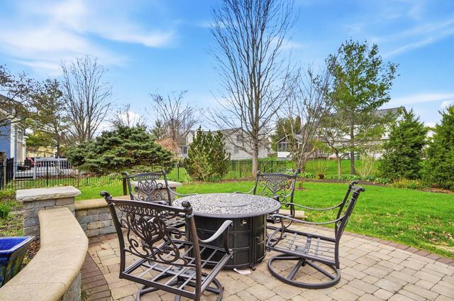 718 Westray Drive, Westerville, OH 43081