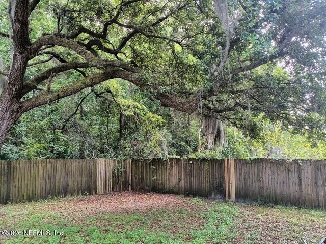 8611 DARLINGTON Drive, Jacksonville, FL 32208