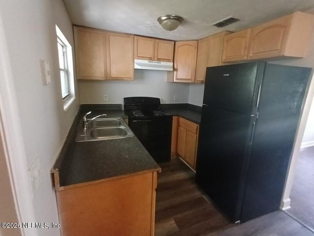 8611 DARLINGTON Drive, Jacksonville, FL 32208